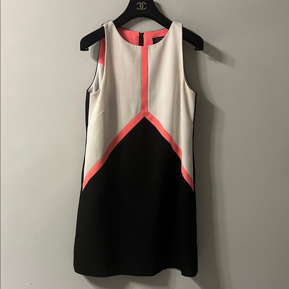 Chic Sleeveless Black and Pink Dress
